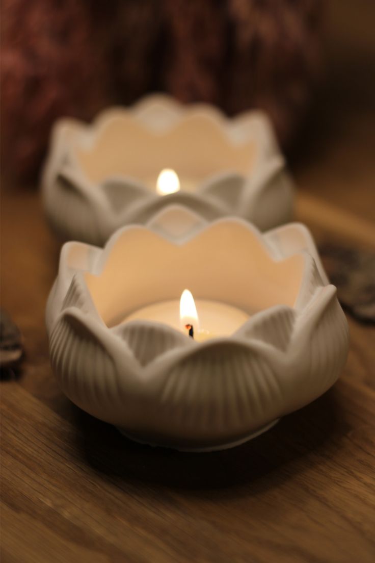Lotus Candle Holder (Ceramic)
